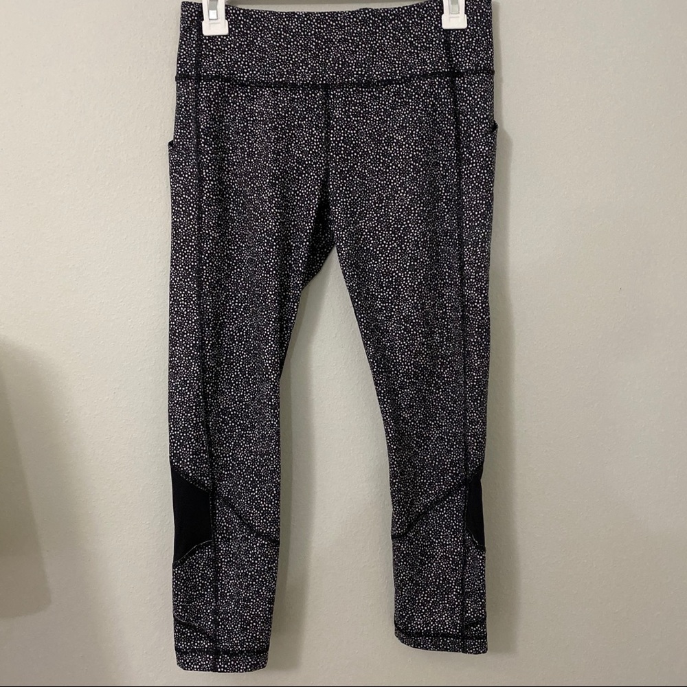 CROPPED LULULEMON PACE RIVAL LEGGINGS!!